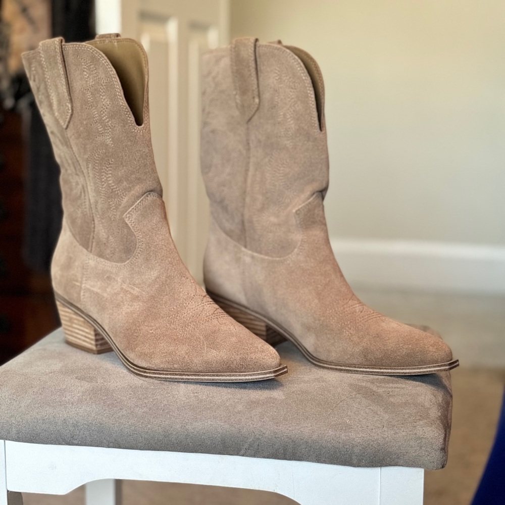 Boots West. Nine West Black Used Once, Tan never used size 9.5 $50 for each pair